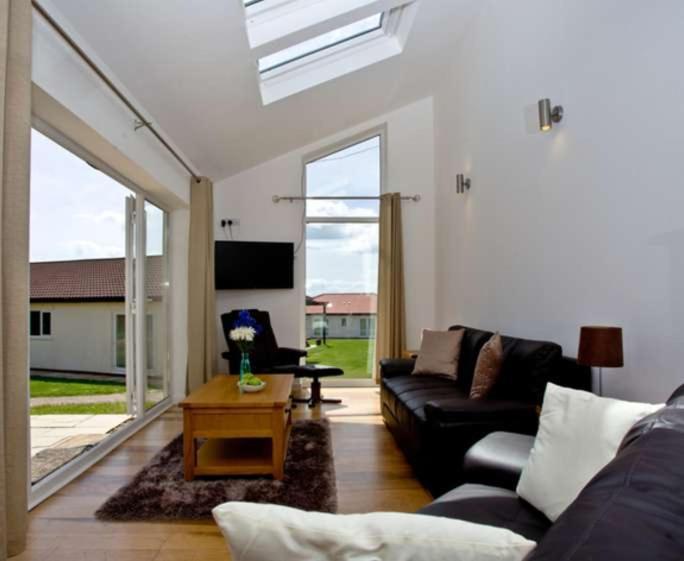 Lovely 2 Bedroom Holiday Chalet Near 시드머스 외부 사진